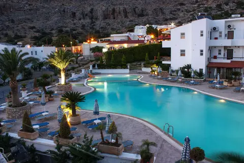 Coliseum Studios & Apartments in Πεύκοι — foto 11