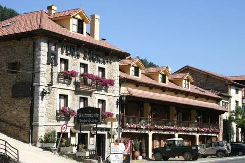 Hosteria Peña Sagra in Cillorigo de Liébana — foto 3