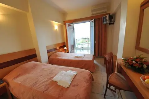 Hellinis Hotel in Korfoe, foto 11