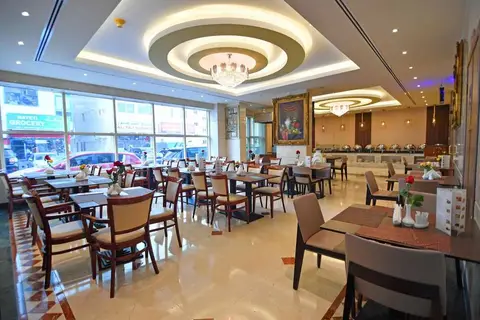 Nejoum Al Emarat Hotel in Sharjah — foto 5