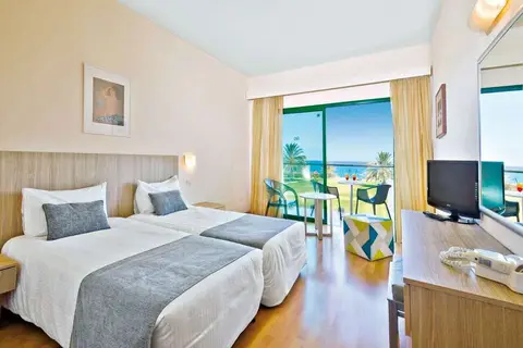 Natura Beach Hotel & Villas in Πόλις Χρυσοχούς — foto 23