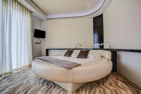 Hotel Premier & Suites in Cervia — foto 5