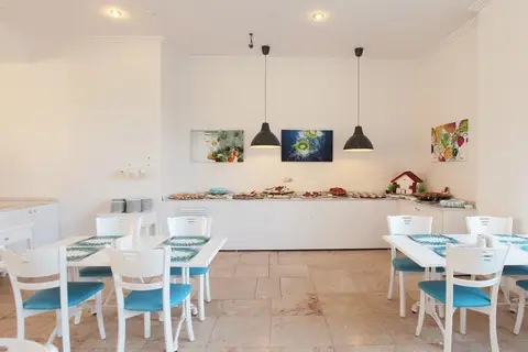 Arora Hotel in Kusadasi — foto 3