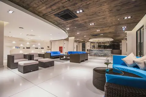 Golden Tulip Pattaya Beach Resort in พัทยา — foto 8