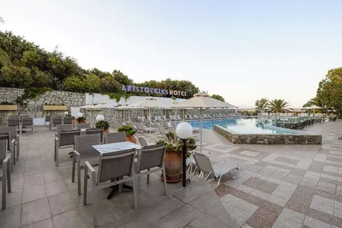 Aristoteles Holiday Resort & Spa in Ουρανούπολη — foto 7