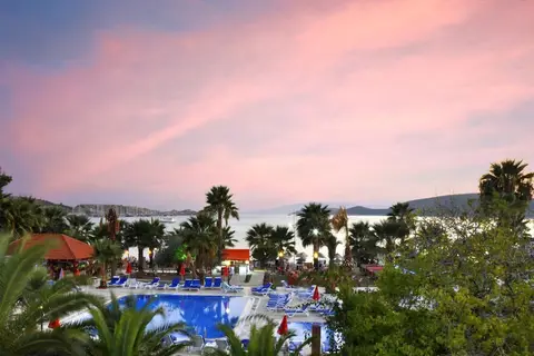Nagi Gümbet Beach in Bodrum — foto 24