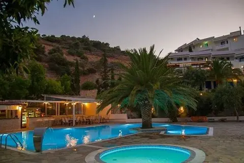 Neos Ikaros in Αγία Γαλήνη — foto 24