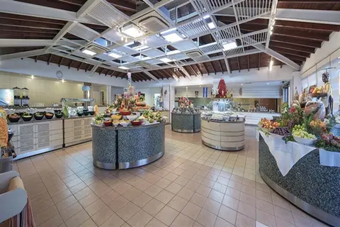 Green Bay Resort & Spa in Güvercinlik — foto 22