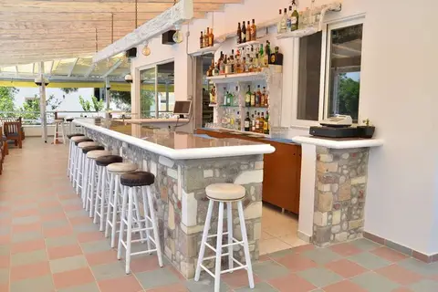 Blue Nest Hotel in Τιγκάκι — foto 17