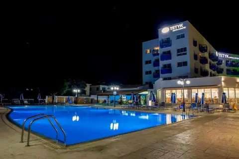 Tetyk Hotel & Suites Protaras in Παραλίμνι — foto 12