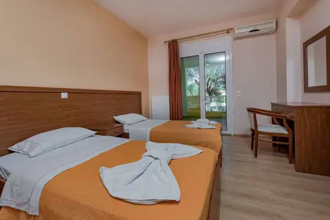 Oscar Villa & Studios in Katastari, foto 11
