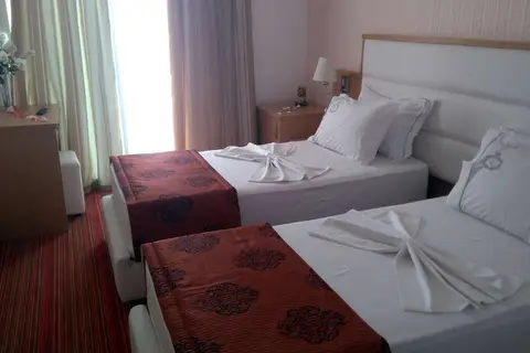 Santa Quaranta Hotel Saranda in Sarandë — foto 18