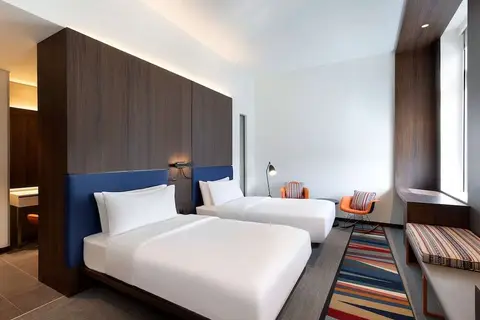 Aloft Dubai Airport in Dubai — foto 3