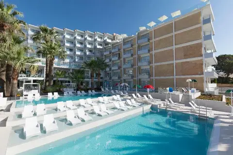 Reverence Mare Hotel in Palmanova