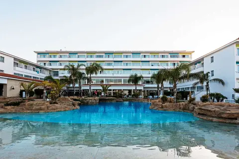 Leonardo Cypria Bay in Geroskipou — foto 17