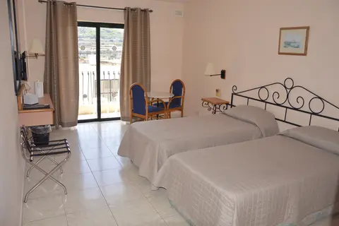 Aparthotel Porto Azzurro in San Pawl il-Baħar — foto 25