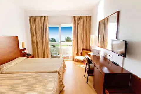 Hotel Garbi Costa Luz in Conil de la Frontera — foto 4