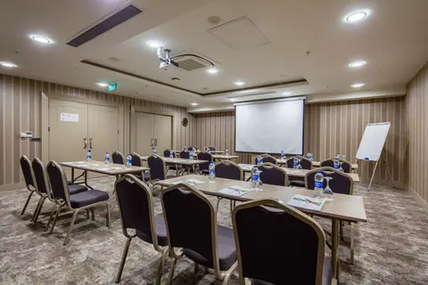 Holiday Inn Antalya - Lara in Muratpaşa — foto 8