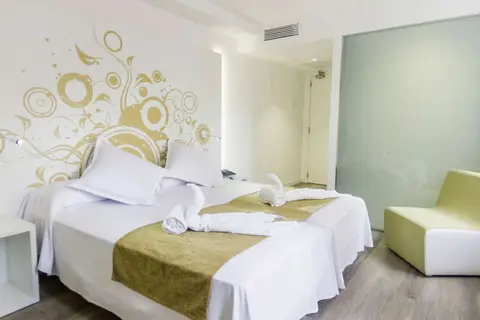 Hotel Triton Beach in Cala Ratjada — foto 4