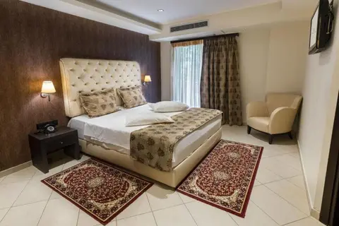 Amalias Hotel in Amaliada — foto 12