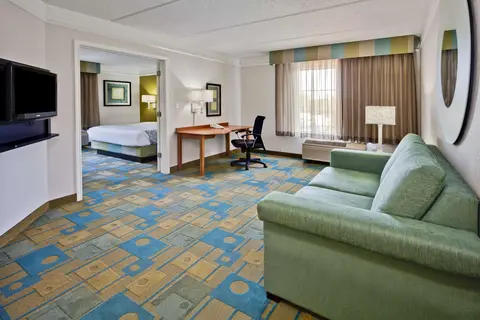 La Quinta Inn & Suites by Wyndham Ft. Lauderdale Airport in Hollywood — foto 7