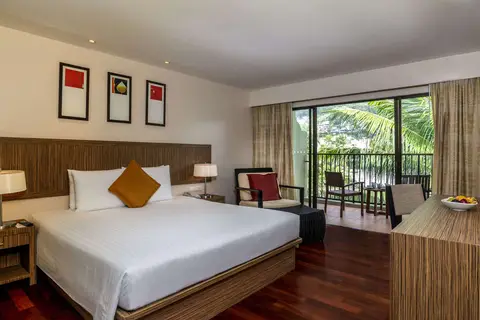 Holiday Inn Resort Phuket Surin Beach in ตำบลเชิงทะเล — foto 3