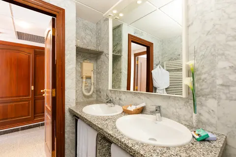 S'Argamassa Palace Suite Hotel in Santa Eulària des Riu — foto 3