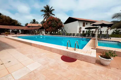 Bungalow Beach Hotel in Serrekunda