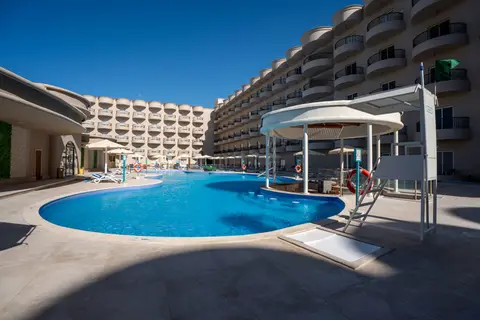 Serano Club in الاحياء — foto 6