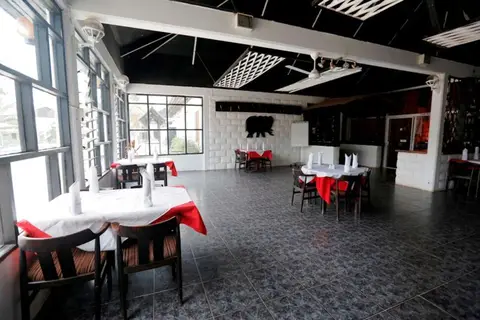 Bungalow Beach Hotel in Serrekunda — foto 8