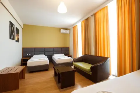 Hotel Cajupi in Gjirokastra — foto 13