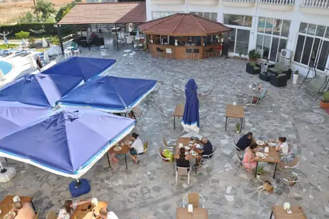 Hotel Sempati in Lapta — foto 12