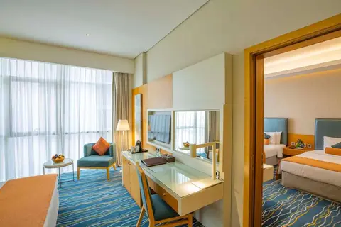 Royal Continental Hotel in Dubai — foto 14