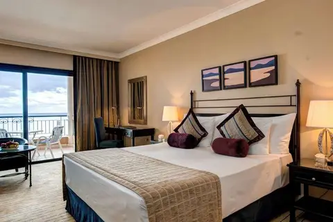 Corinthia Hotel St. George's Bay in San Ġiljan — foto 4