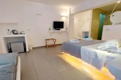 Ambience Suites in Santorini Yachting Club, foto 17