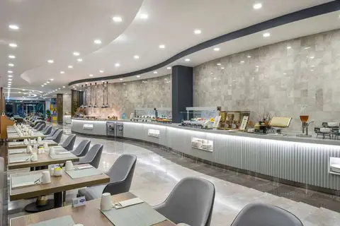 Hampton by Hilton Istanbul Arnavutkoy in Arnavutköy — foto 6