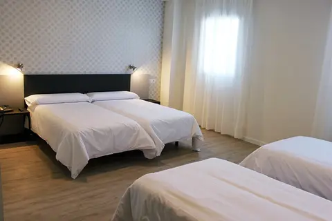 Urban Dream Hotel Nevada in Armilla — foto 29