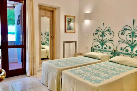 Hotel Punta Est in Baja Sardinia — foto 16