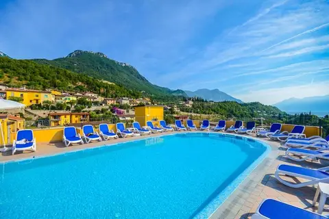 Village Hotel Piccolo Paradiso in Toscolano Maderno — foto 9