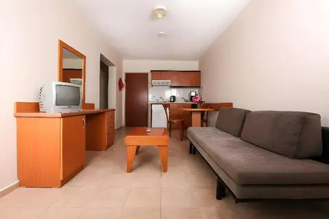 Tuntas Family Suites Kusadasi in Kuşadası — foto 29