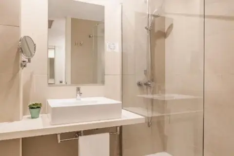 Hotel Táctica in Paterna — foto 24