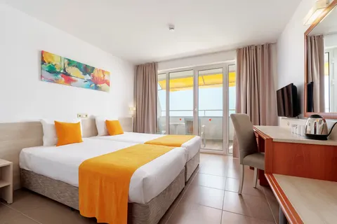 Hotel AluaSun Helios Beach in Obzor — foto 2