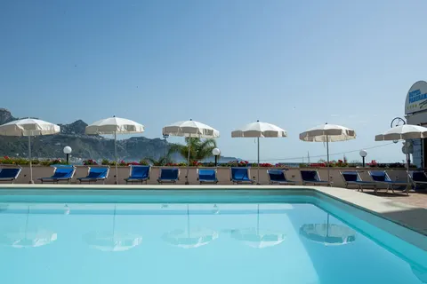 Panoramic Hotel in Giardini-Naxos — foto 3