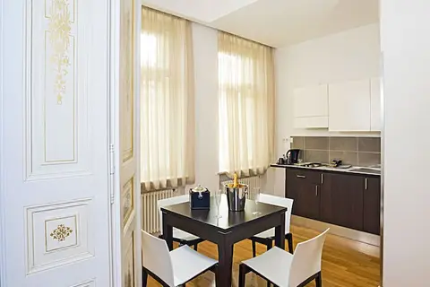 Deminka Palace in Praag, foto 11