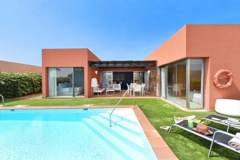 Villas Golf Par 4 in San Bartolomé de Tirajana