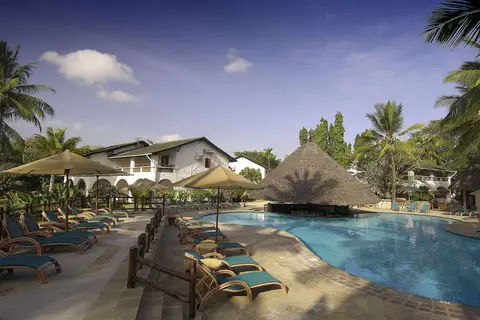 Pinewood Beach Resort & Spa in Kasemeni ward — foto 11