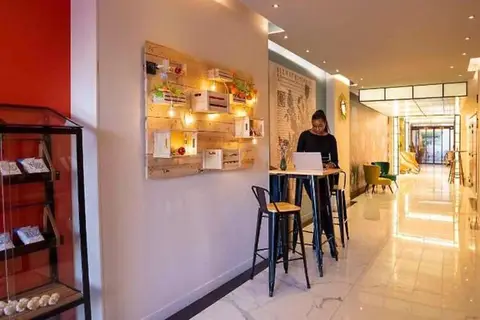 Ibis Styles Paris Batignolles in Parijs, foto 7