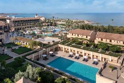 Elysium Hotel in Paphos