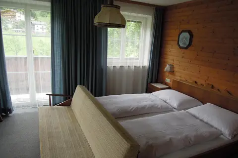 Pension Erlerhof in Ried im Zillertal — foto 2