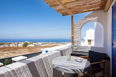 The Noverian Bios Santorini Vegan Boutique in Thira Municipal Unit, foto 7